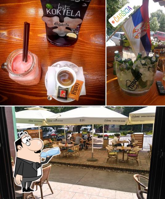 Vérifiez la photo indiquant la boire et intérieur concernant Čaršija Bar