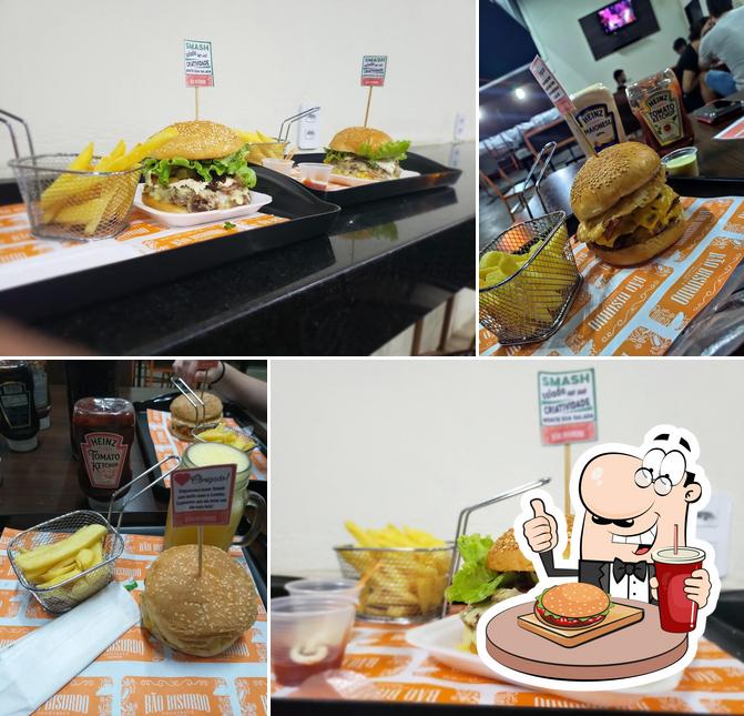 Delicie-se com um hambúrguer no Bão Bisurdo Burger