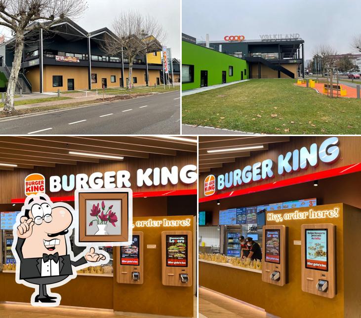 Parmi les différentes choses de la intérieur et la extérieur, une personne peut trouver sur Burger King Volkiland Food Court