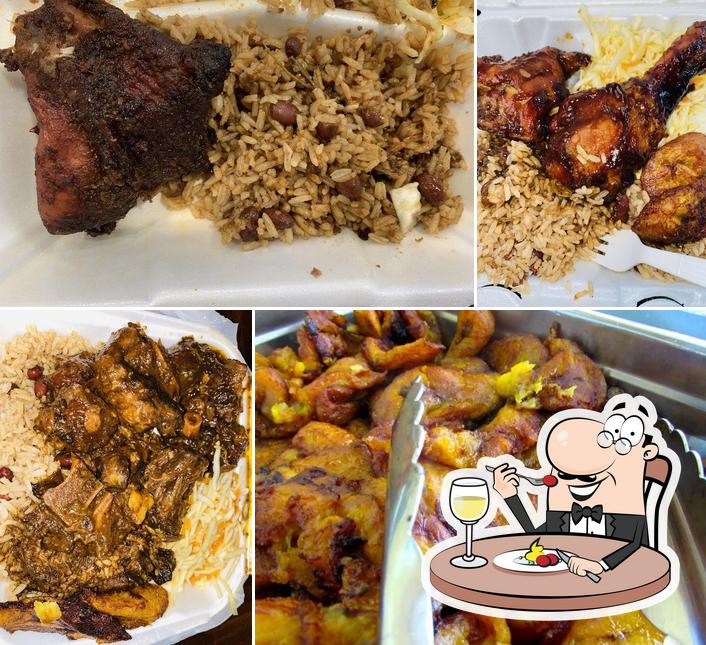 https://img.restaurantguru.com/c661-Restaurant-The-Dutch-Pot-Jamaican-Restaurant-food.jpg