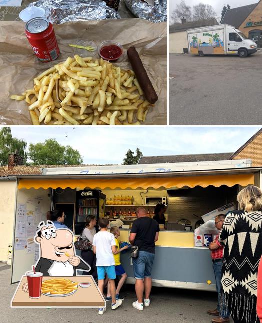 Dégustez des pommes frites à Friterie de la Place