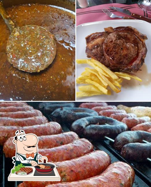 Pide una receta con carne en Bar Restaurante Parrilla Argentina Caminito