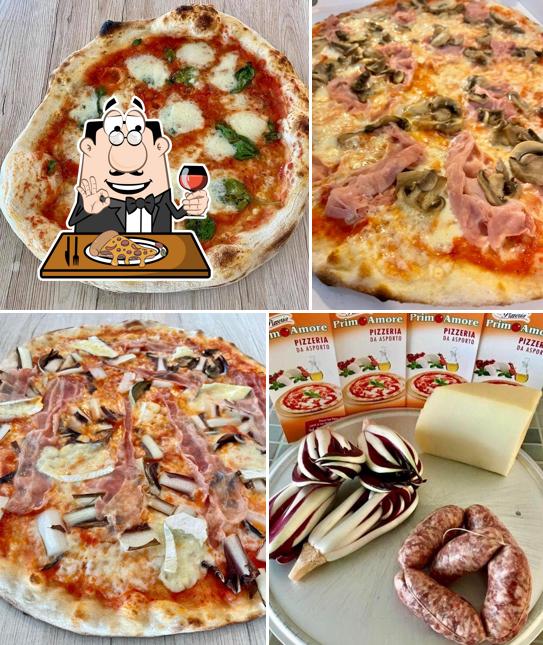 A Pizzeria Primo Amore, puoi ordinare una bella pizza