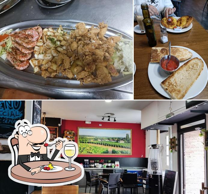 Mira las fotos donde puedes ver comida y interior en Bar Dulcinea