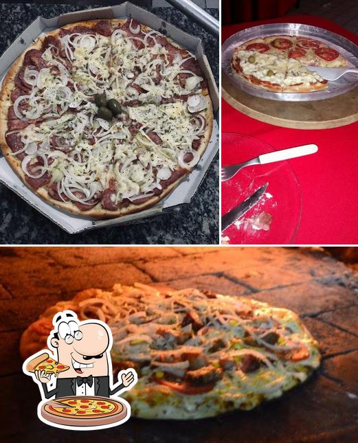 Escolha pizza no Celsu S Lanchonete Taubate