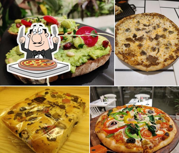 Order pizza at The Gourmet LAB