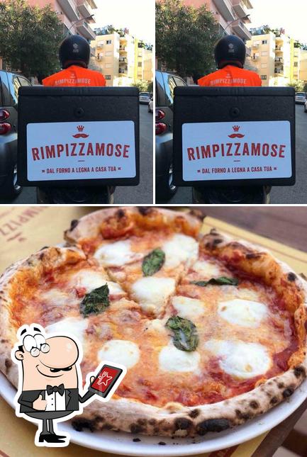 Tra le diverse cose da Rimpizzamose Primavalle si possono trovare la esterno e pizza