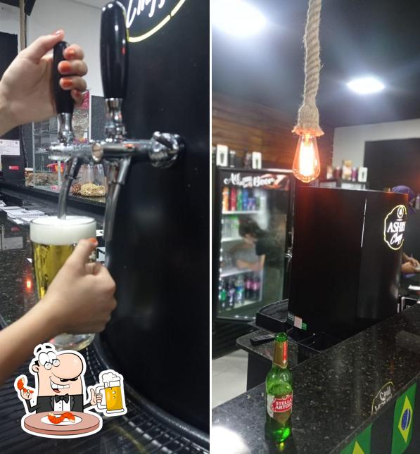 Skinão do Espeto CHOPPERIA fornece uma opção de cervejas