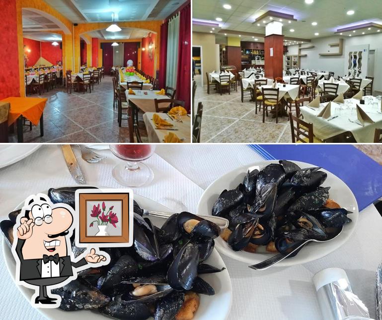 Tra le varie cose da Ristorante Pizzeria da Tonino si possono trovare la interni e frutti di mare