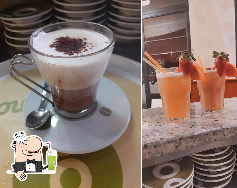 Goditi un drink a Giuliano Café