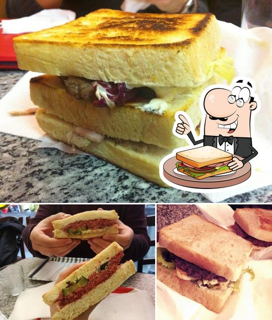 Probiert ein Sandwich bei Paninoteca da Walter Clinica Del Panino