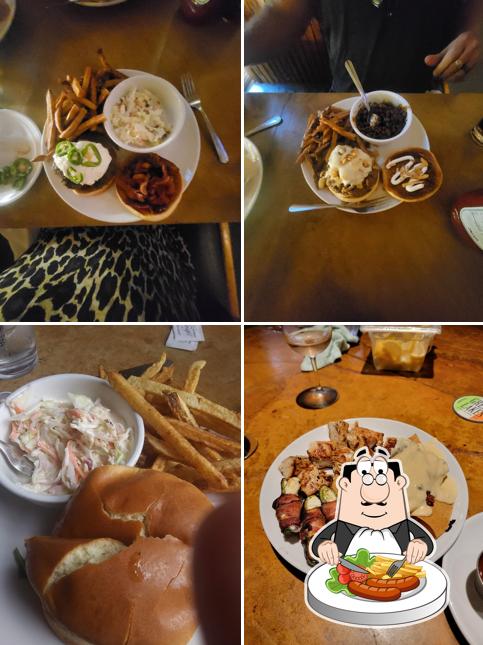 Food at Knucklehead's Kafe