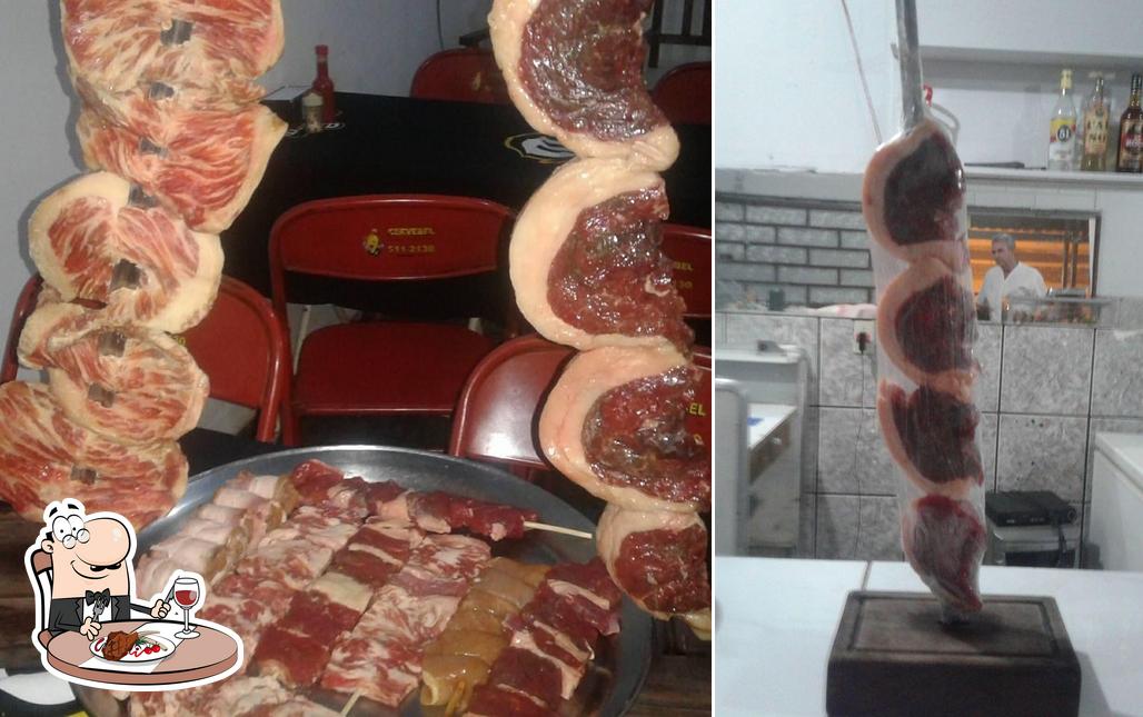 Escolha refeições de carne no Tropeiros Bar e Churrascaria