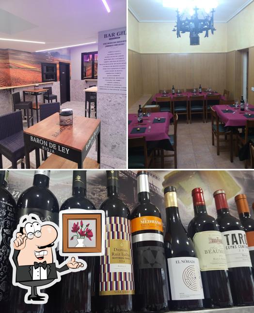 The photo of BAR GIL ( EL REY DE LA SARDINA CON GUINDILLA Y ANCHOA) REPSOL’s interior and food