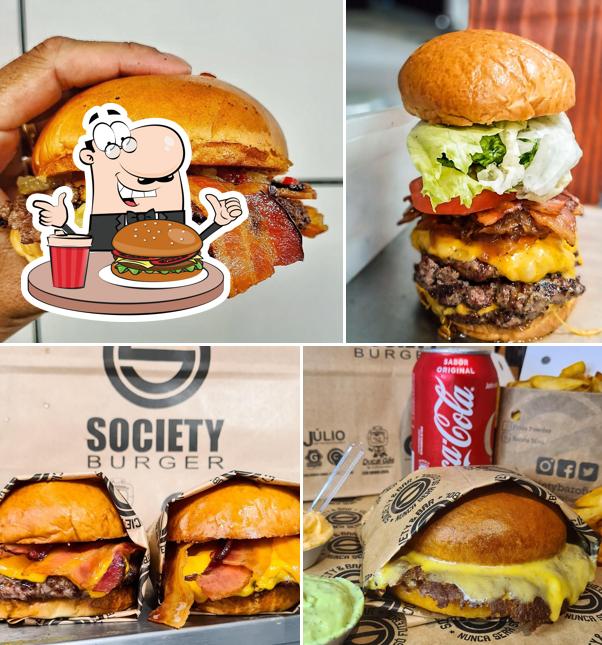 Peça um hambúrguer no Society Burger