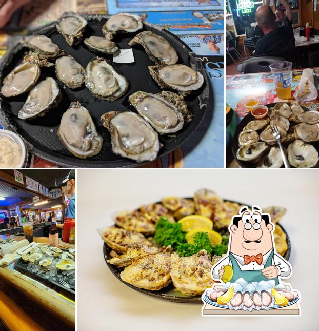 Устрицы в "Hunt's Oyster Bar and Seafood"