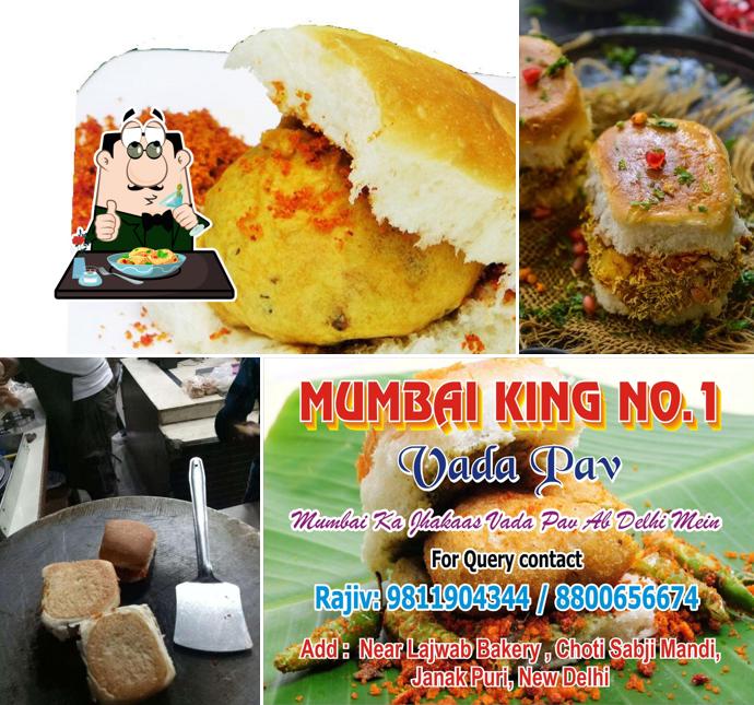 Food at Mumbai king no. 1 vada pav