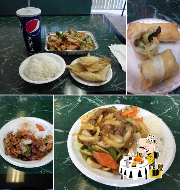 Еда в "Beijing Restaurant"