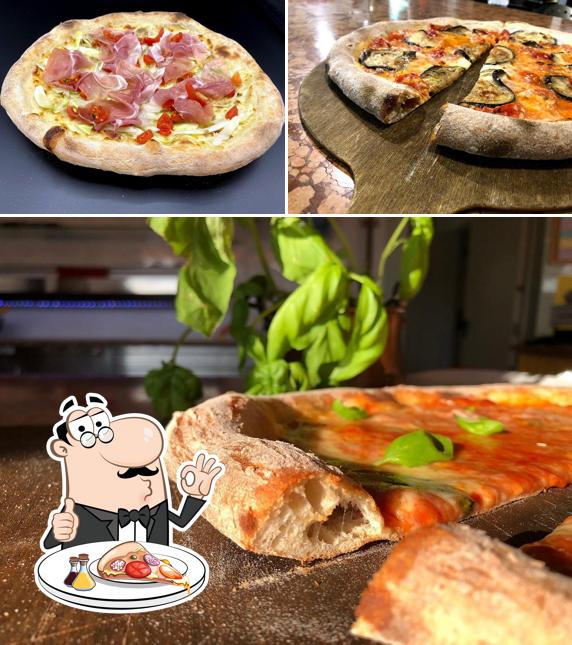 Ordina una pizza a Custom Pizza