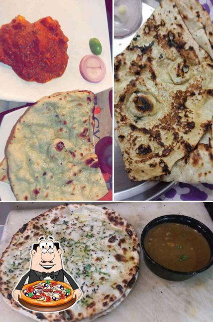 Pick pizza at Tandoor Tawa aur Karahi