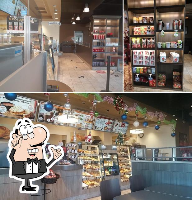 L'intérieur de Tim Hortons