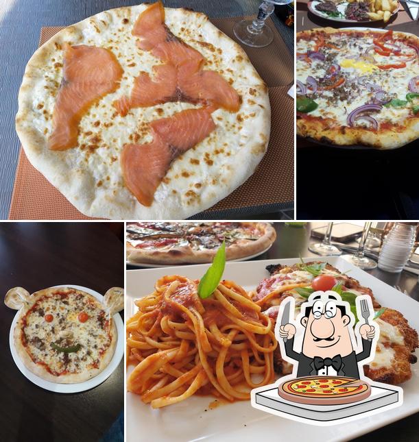 Order pizza at TAORMINA