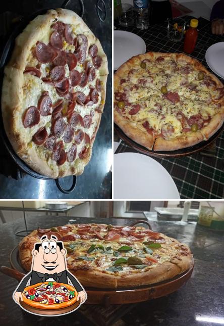 Experimente pizza no Pizzaria Atalaia