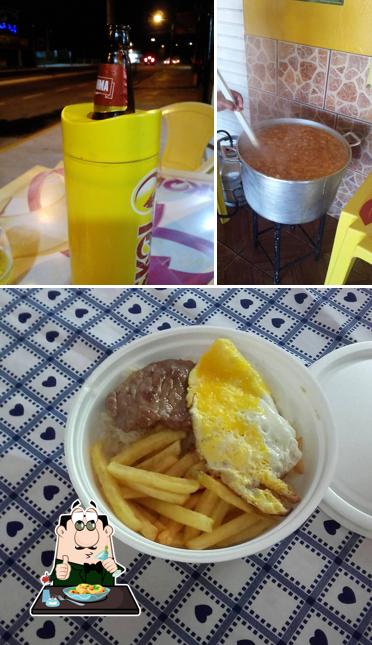 Comida em Tatu's Lanches