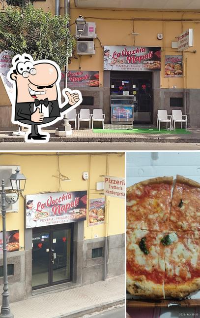 Look at the photo of Pizzeria friggitoria La vecchia Napoli di muto Gianluca