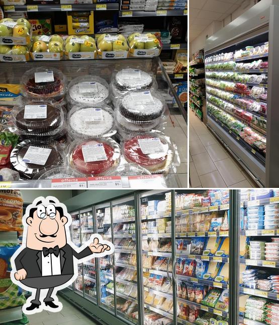 La foto di interni e cibo da Supermercato Metà Valcanneto