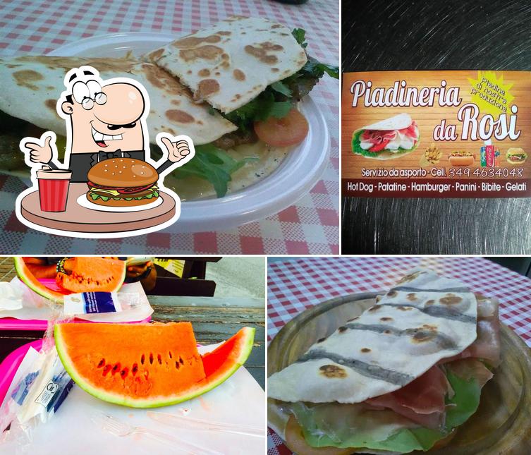 Prenditi un hamburger a Piadineria Da Rosi Riccione