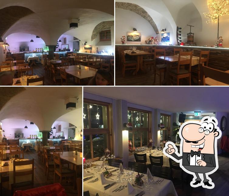 Dai un'occhiata agli interni di Angleterre – Steakhouse & Bar