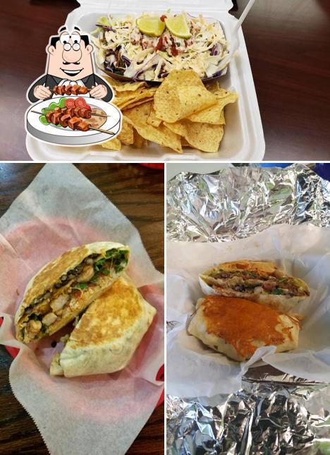 Еда в "A1A Burrito Works Taco Shop"