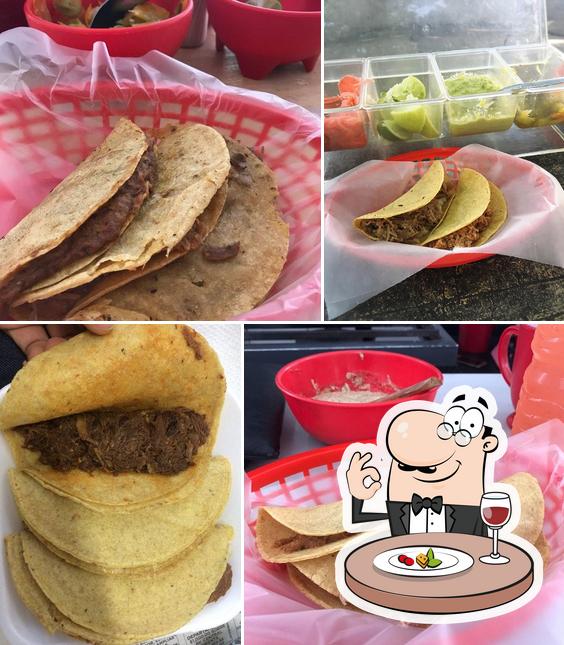 Meals at Tacos + Combi [Estilo Nuevo León]