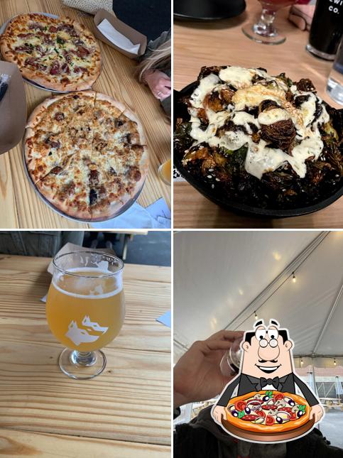 Order pizza at Faces Brewing Co