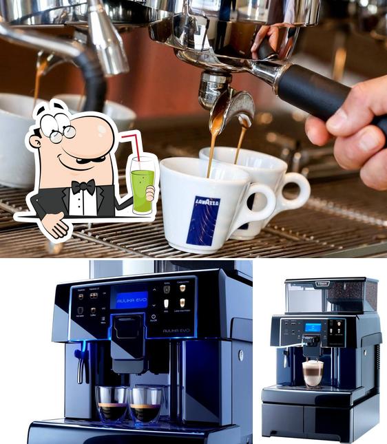 Goditi un drink a Lavazza espresso Caferri Coffee Systems