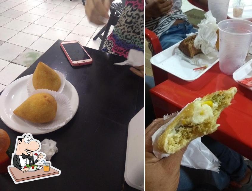 Comida em Pastel Da Praça