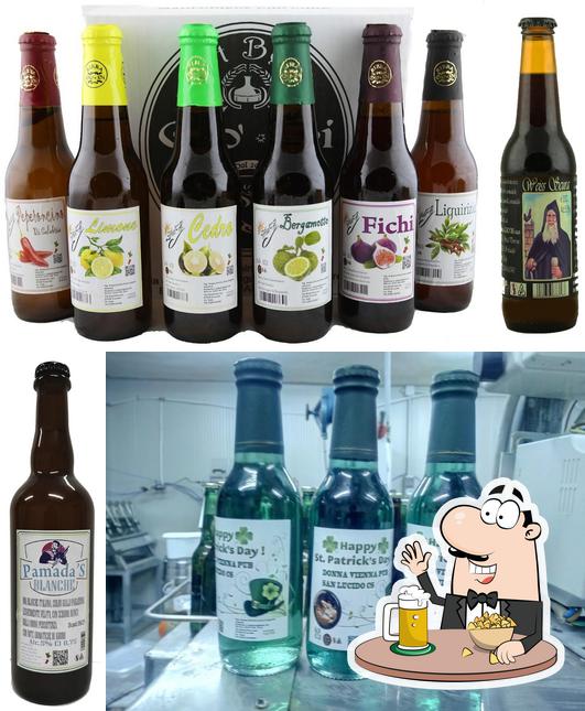 Vous pouvez prendre une pinte de bière blonde ou brune