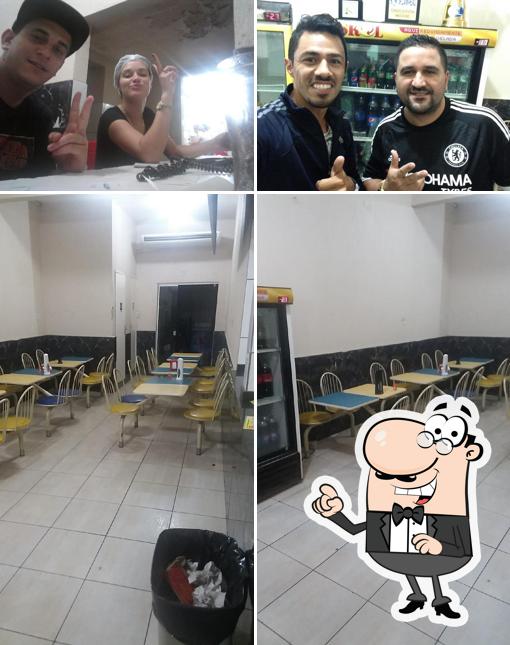 O interior do Rodrigo Lanches