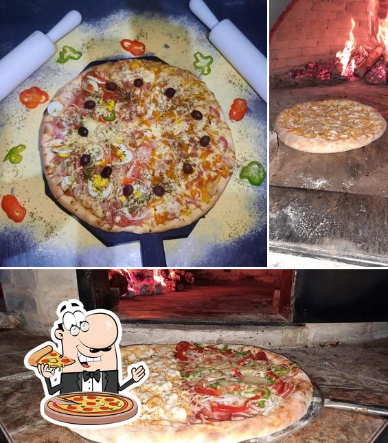 Escolha pizza no Galpao Pizza Bar