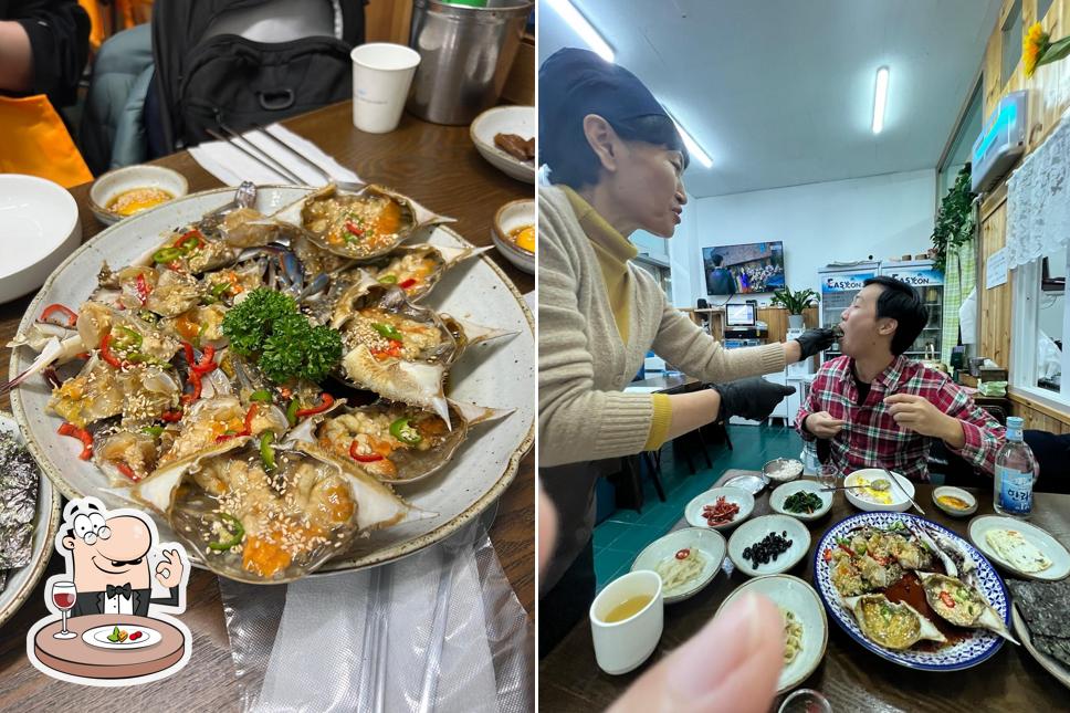 Meals at Jeju Dongmun Soy Sauce Crab 제주동문간장게장