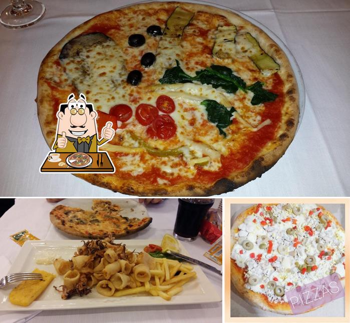 Ordina una pizza a Ristorante Pizzeria Vecchia Napoli