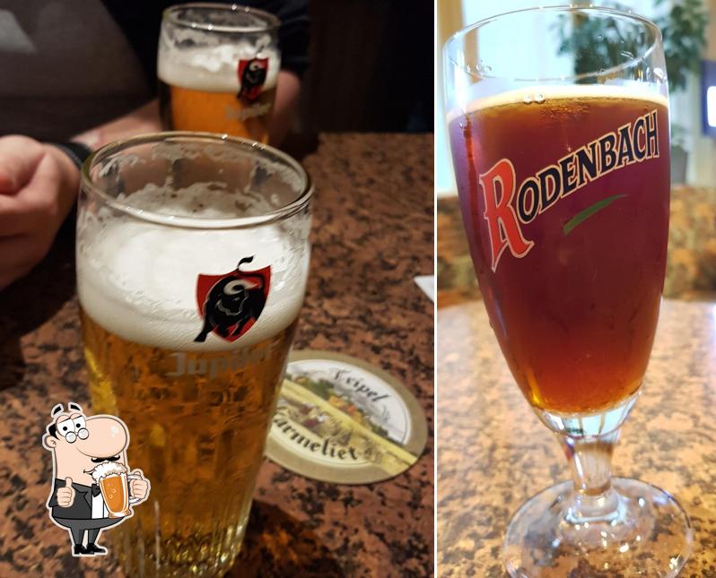 Commandez une pinte de bière blonde ou brune