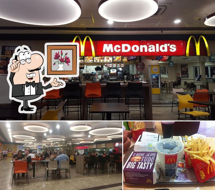 Confira a foto ilustrando interior e cerveja no McDonald's