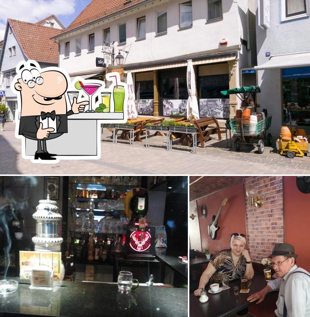 Jetez un coup d’oeil à l’image indiquant la comptoir de bar et extérieur concernant Arzum Imbiss