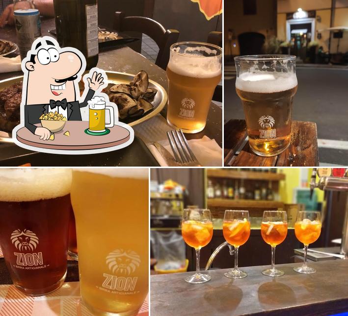 Puoi goderti un rinfrescante bicchiere di birra chiara o scura