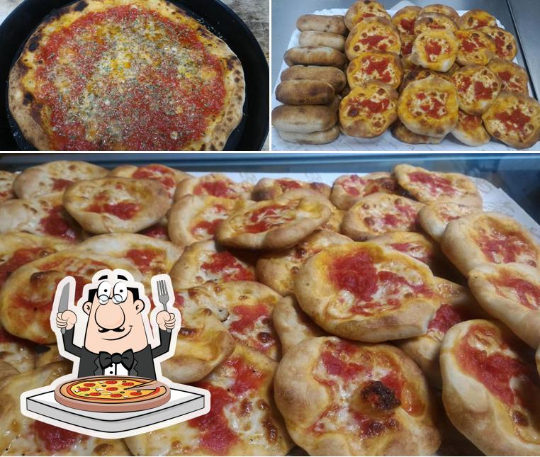 Scegli tra le molte varianti di pizza