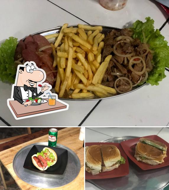 Comida em SKINAH LANCHES