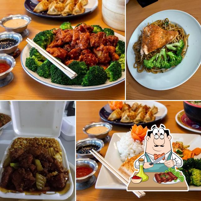 Get meat meals at Restaurant Zhong Hua City