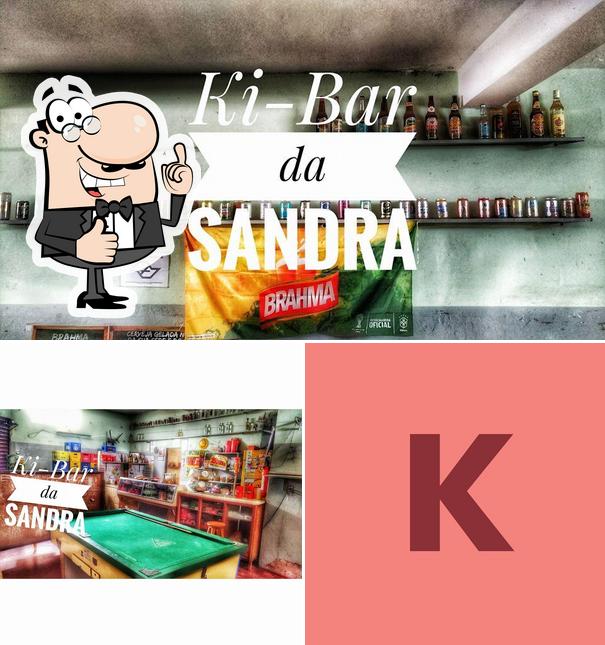 Look at the photo of Ki Bar da Sandra